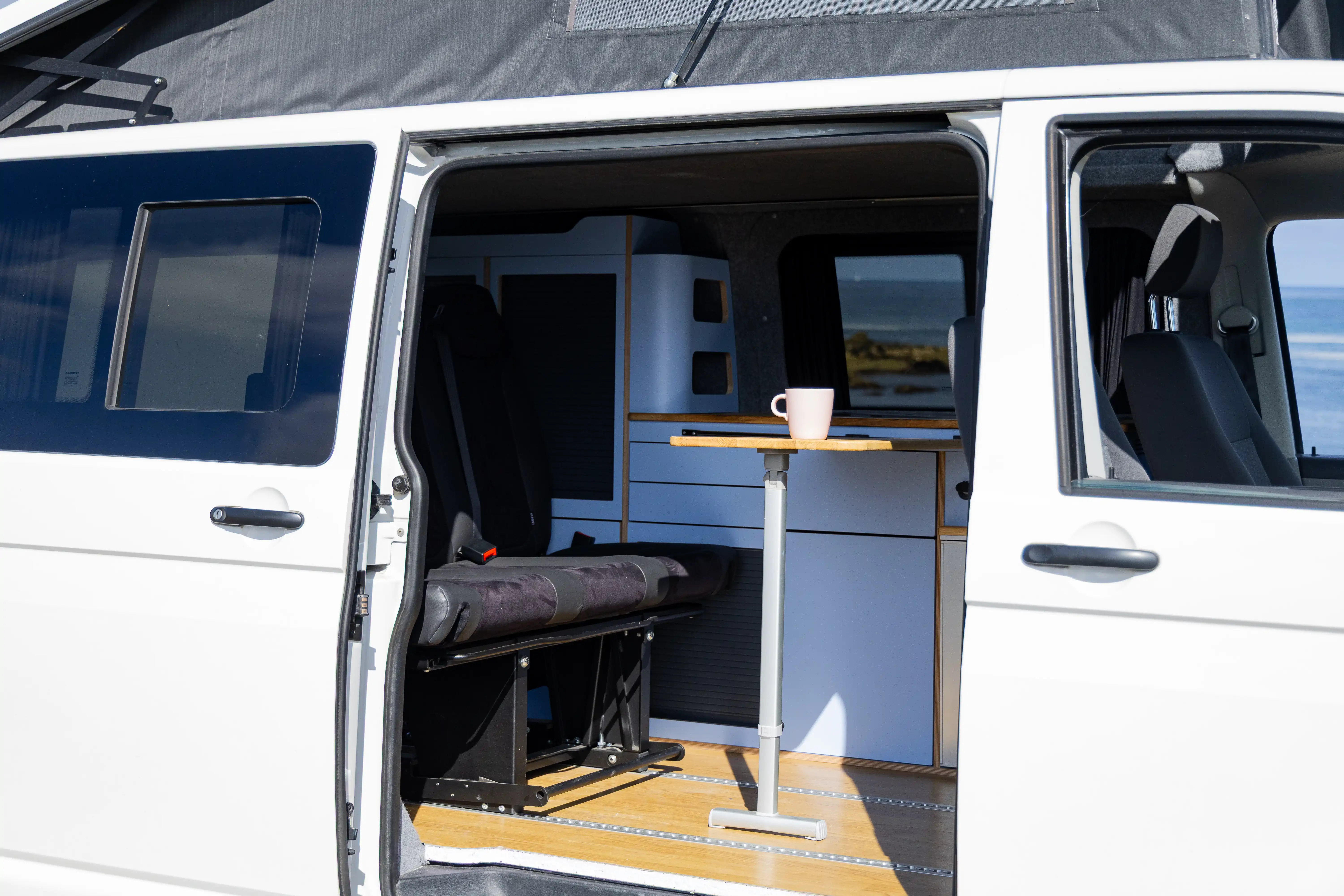 Aménagement de van en Bretagne : combien ça coûte vraiment ?